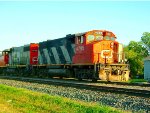 CN  4795 & 4794 arriving at tyhe CN yard in Regina